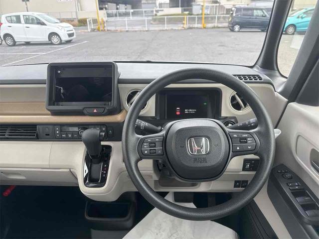 Ｎ－ＢＯＸ ベースグレード　届出済未使用車　ＨｏｎｄａＳＥＮＳＩＮＧ　片側電動スライドドア　クリアランスソナー　オートクルーズコントロール　衝突被害軽減システム　スマートキー　アイドリングストップ　電動格納ミラー　シートヒーター（32枚目）