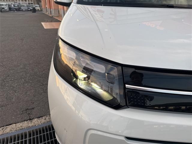 フリード エアー　ＥＸ　登録済未使用車　ＨｏｎｄａＳＥＮＳＩＮＧ　アダプティブクルーズコントロール　衝突被害軽減システム　両側電動スライドドア　ＬＥＤヘッドランプ　スマートキー　電動格納ミラー　シートヒーター　３列シート（34枚目）