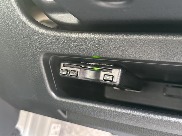 ムーヴキャンバス ストライプスＧ　ディスプレイオーディオ　ＥＴＣ　バックカメラ　両側電動スライドドア　ＴＶ　クリアランスソナー　衝突被害軽減システム　オートライト　スマートキー　電動格納ミラー　シートヒーター　ベンチシート（6枚目）