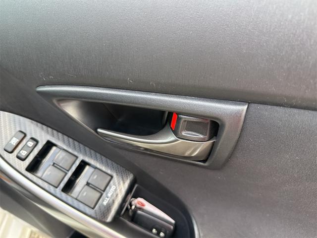 トヨタ プリウス 44枚目