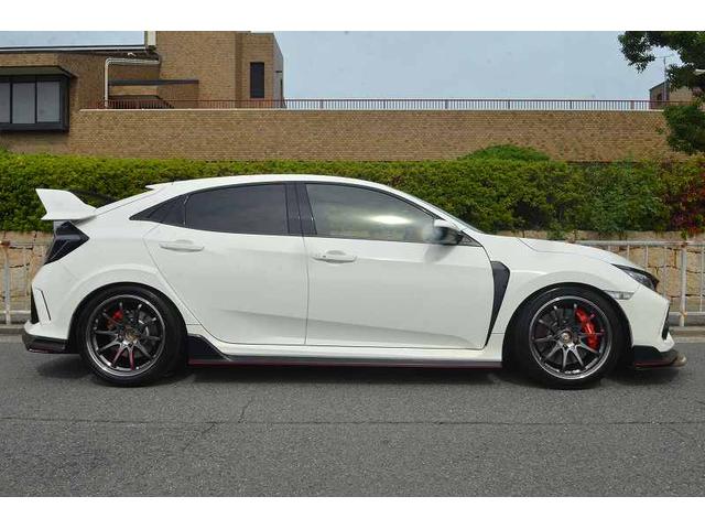 シビック タイプＲ　ＬＡＩＬＥ様元デモカー　Ｂｅａｔｒｕｓｈパーツ　ＡＬＩＥＮＴＥＣＨ　ＳＴＡＧＥ２ａ　東京オートサロン出展車両（11枚目）