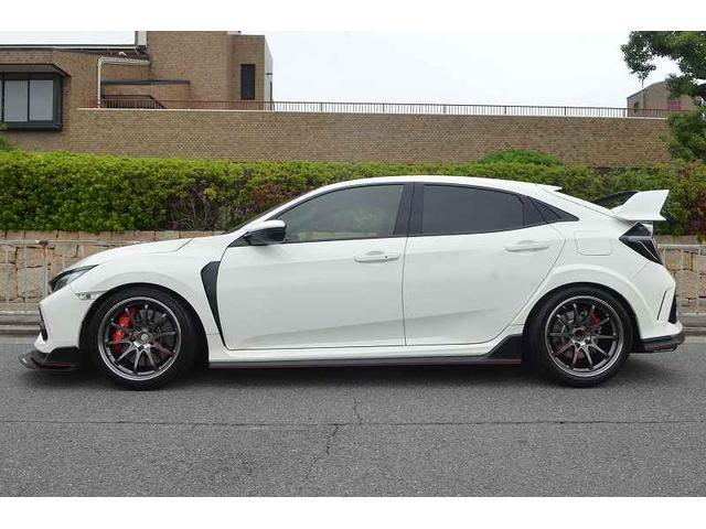 シビック タイプＲ　ＬＡＩＬＥ様元デモカー　Ｂｅａｔｒｕｓｈパーツ　ＡＬＩＥＮＴＥＣＨ　ＳＴＡＧＥ２ａ　東京オートサロン出展車両（12枚目）