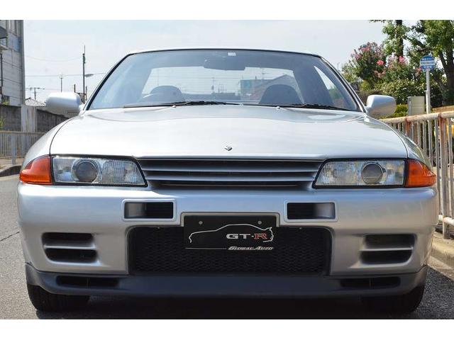 スカイライン ＧＴ－Ｒ　ＮＩＳＭＯボンネットフードトップモール　フロントバンパーダクト　リアウイング　ディーラーメンテナンス車（3枚目）