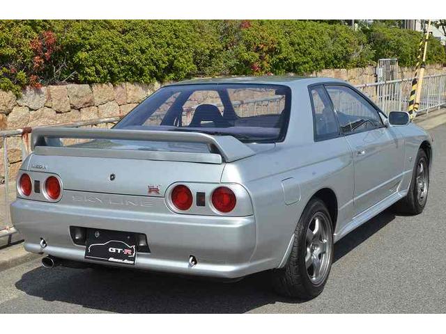 スカイライン ＧＴ－Ｒ　ＮＩＳＭＯボンネットフードトップモール　フロントバンパーダクト　リアウイング　ディーラーメンテナンス車（9枚目）