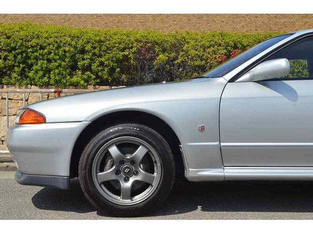 スカイライン ＧＴ－Ｒ　ＮＩＳＭＯボンネットフードトップモール　フロントバンパーダクト　リアウイング　ディーラーメンテナンス車（15枚目）