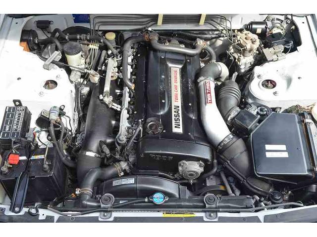 スカイライン ＧＴ－Ｒ　ＮＩＳＭＯボンネットフードトップモール　フロントバンパーダクト　リアウイング　ディーラーメンテナンス車（18枚目）