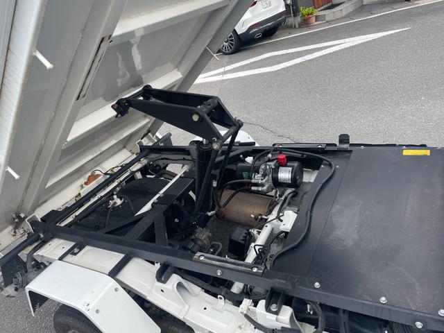 ハイゼットトラック 多目的ダンプ　電動モーター式／４ＷＤ／５ＭＴ／ヘッドライトレベライザー／同色リペイント済み（15枚目）