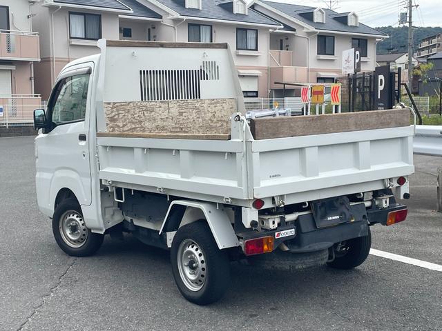 ハイゼットトラック 多目的ダンプ　電動モーター式／４ＷＤ／５ＭＴ／ヘッドライトレベライザー／同色リペイント済み（25枚目）