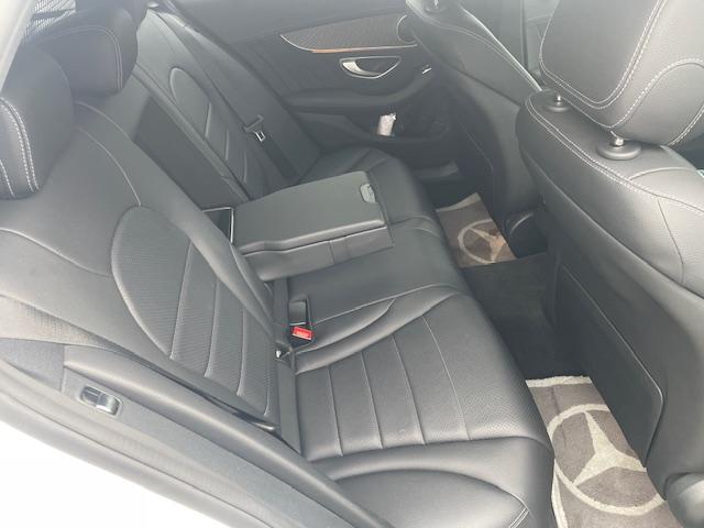 Cクラスステーションワゴン C220d ステーションワゴン スポーツ本革仕様 黒革シート/ナビ&TV/バックカメラ/ETC/ドラレコ/ローダウン/スープラ純正19インチアルミ(5枚目)