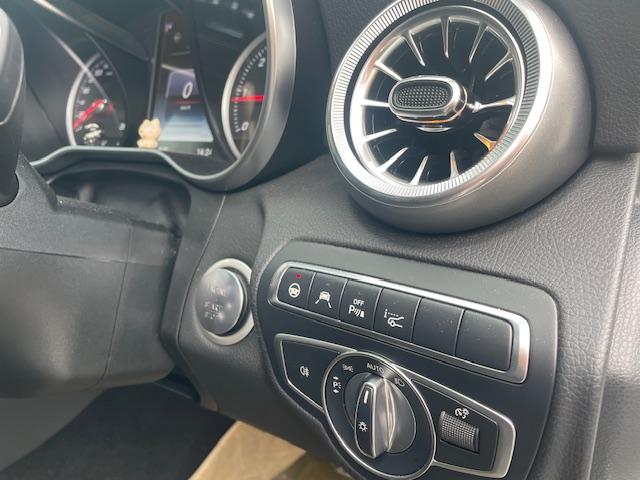 Cクラスステーションワゴン C220d ステーションワゴン スポーツ本革仕様 黒革シート/ナビ&TV/バックカメラ/ETC/ドラレコ/ローダウン/スープラ純正19インチアルミ(15枚目)