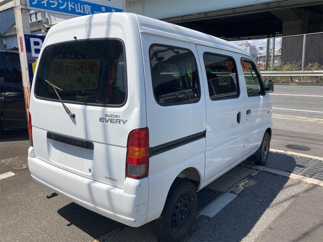 エブリイ ＰＡ　フロアオートマ　両側スライドドア　エアコン　パワステ　軽自動車　４人乗り　軽バン　ホワイト　ＤＡ６２Ｖ　　走行９８０６２ｋｍ（46枚目）