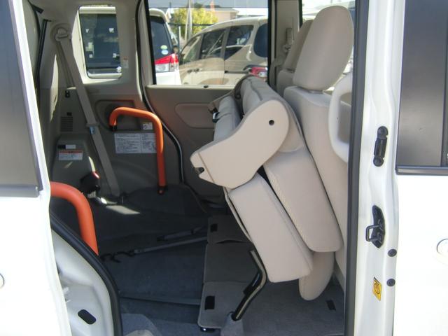G ウィズ 車いす移動車 リアシート付 福祉車両 リモコン付き電動ウインチ 車いす固定ベルト スマートキー プッシュスタート 電動スライドドア アイドリングストップ CD(32枚目)