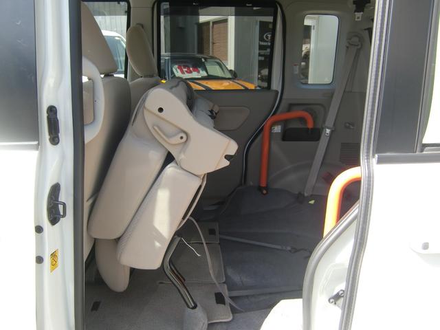 G ウィズ 車いす移動車 リアシート付 福祉車両 リモコン付き電動ウインチ 車いす固定ベルト スマートキー プッシュスタート 電動スライドドア アイドリングストップ CD(64枚目)
