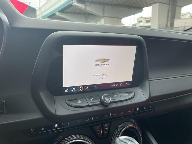 シボレーカマロ ＳＳ　ＷＯＲＫ製アルミ　純正ＯＰデカール　タワーバー　ＢＯＳＥサウンド　アップカープレイ　ナビ　ヘッドアップディスプレイ　バックカメラ　ベンチレーション　シートヒーター　ＬＥＤヘッドライト　パドルシフト（35枚目）