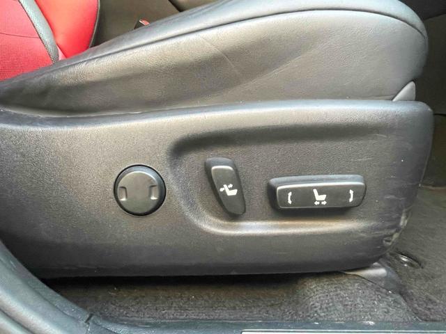 ＮＸ ＮＸ３００　Ｆスポーツ　ドライブレコーダー　ＥＴＣ　全周囲カメラ　オートクルーズコントロール　レーンアシスト　パワーシート　衝突被害軽減システム　サンルーフ　ナビ　オートマチックハイビーム　ＬＥＤヘッドランプ　電動リアゲート（19枚目）