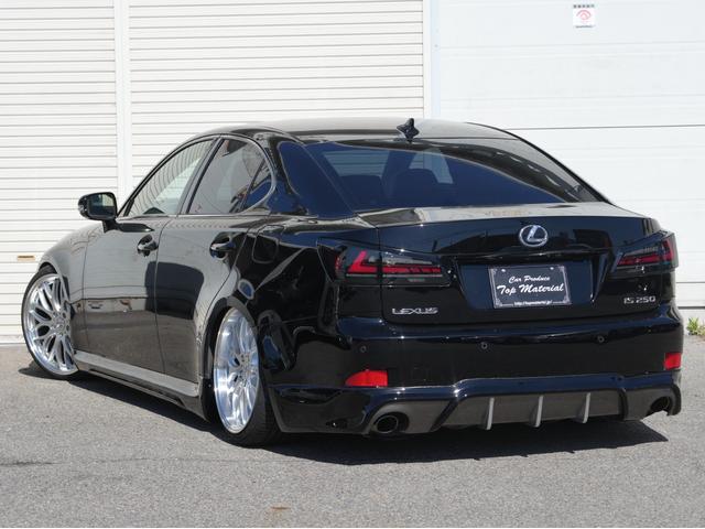 ＩＳ ＩＳ２５０　バージョンＬ　ＧＳルックカスタム　ＯＮ／ＯＦＦ可能オープニングモーション付３眼ヘッドライト＆テールランプ　スピンドルエアロ　新品車高調　新品１９アルミ　新品タイヤ　バックカメラ　スマートキー　ドアミラーウインカー（18枚目）