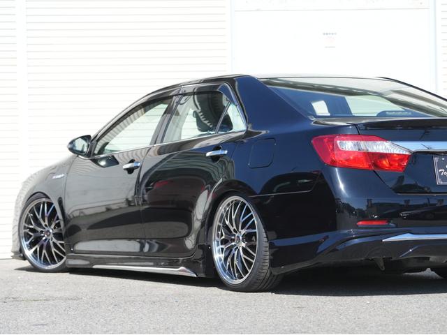 カムリ ハイブリッド 全国保証 ハイブリッド 後期仕様スピンドルエアロ シーケンシャルウィンカーヘッドライト 新品車高調 新品19アルミ 新品タイヤ ナビ 地デジ ETC 走行4万km台(32枚目)