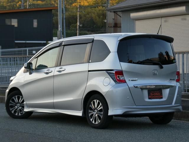 フリードハイブリッド ジャストセレクション 両側パワースライド/クルーズコントロール/バックカメラ/ETC/HIDヘッドライト(4枚目)