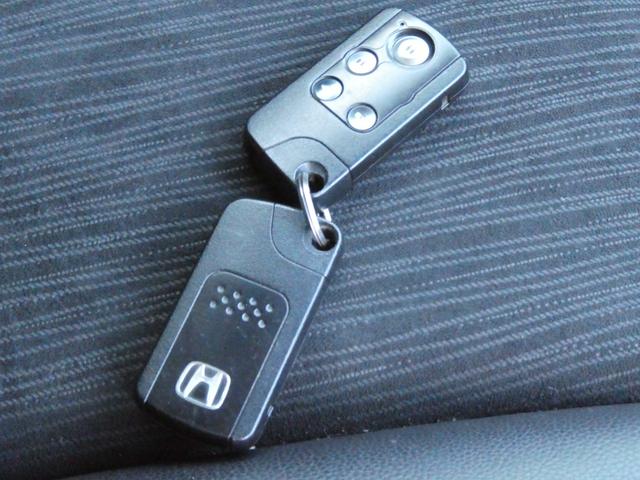 フリードハイブリッド ジャストセレクション 両側パワースライド/クルーズコントロール/バックカメラ/ETC/HIDヘッドライト(7枚目)