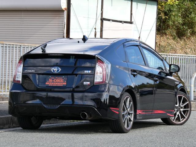 プリウス Ｓツーリングセレクション・Ｇ’ｓ　バックカメラ／ＥＴＣ／フルセグＴＶ／純正ナビ（3枚目）