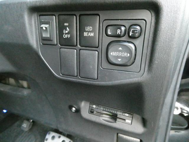 プリウス Ｓツーリングセレクション・Ｇ’ｓ　バックカメラ／ＥＴＣ／フルセグＴＶ／純正ナビ（10枚目）