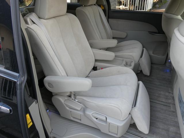 エスティマハイブリッド Ｘ　モデリスタエアロ／両側パワースライド／リアフリップダウンモニター／クルーズコントロール／フルセグＴＶ／ＥＴＣ／ＨＩＤ／プッシュスタート／７人乗り／４ＷＤ／ハイブリット（9枚目）