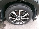 メーカー純正アルミホイール付きです。足元からカッコよく決めていきましょう☆