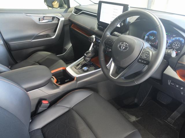 ＲＡＶ４ アドベンチャー　４ＷＤ　純正ナビフルセグ　デジタルインナーミラ　ビルトＥＴＣ２．０　革ベンチレーション＆パワーシートヒーター　パワーバックドア　ステアリングヒーター　ＬＥＤオートライト　オートハイビーム　ルーフレール（3枚目）