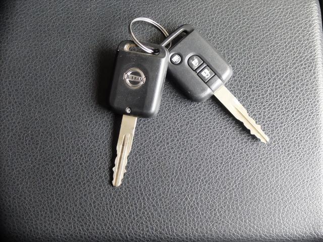Z 後期モデル VQ35HRエンジン 313馬力 社外ナビ フルセグ 社外リヤスポ 純正18AW キセノン 革巻ステア 3連メーター ETC キーレス(29枚目)