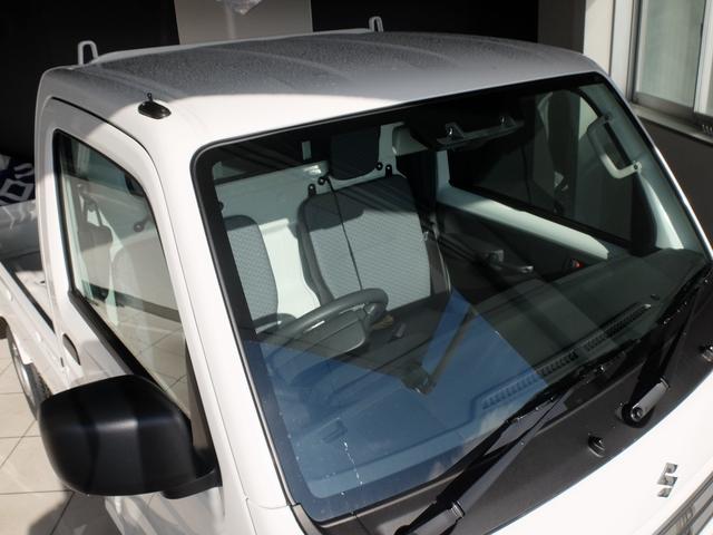 キャリイトラック ＫＣエアコン・パワステ　新車未登録車両／４ＷＤ／スズキセフティサポート／ヒルホールドコントロール／オートライト／アイドリングストップ／キーレスエントリー／３方開（9枚目）