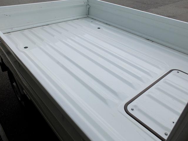 キャリイトラック ＫＣエアコン・パワステ　新車未登録車両／４ＷＤ／スズキセフティサポート／ヒルホールドコントロール／オートライト／アイドリングストップ／キーレスエントリー／３方開（51枚目）