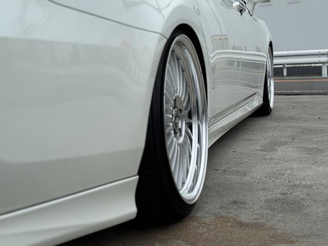 クラウンハイブリッド Ｓ　スポーツスタイル　特別仕様車　ＲＳＲ車高調　ＷＯＲＫ２０インチホイール　社外デジタルインナーミラー　ナビＴＶ　バックカメラ　ＥＴＣ　プリクラッシュ　ＢＳＭ（56枚目）
