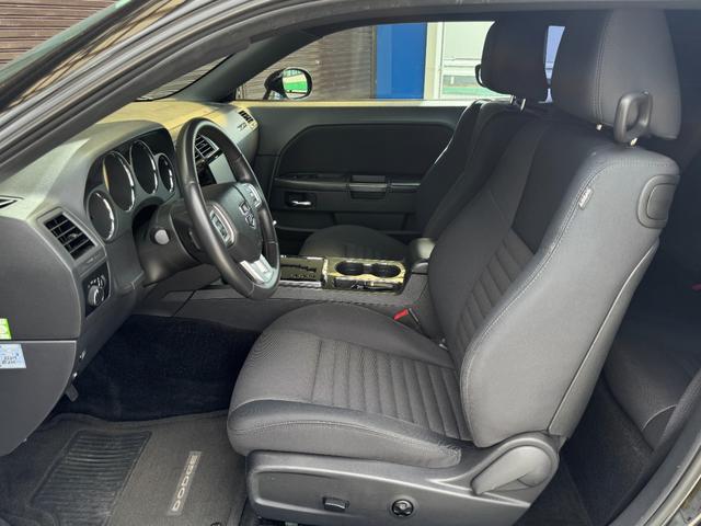 DODGE DODGE CHARENGER SXT