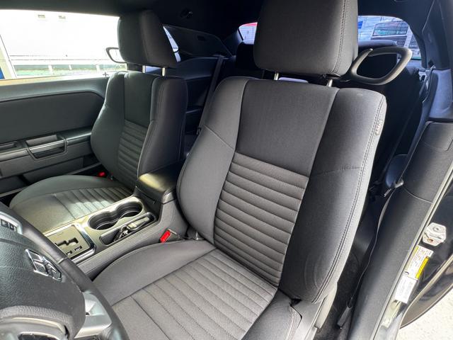 DODGE DODGE CHARENGER SXT