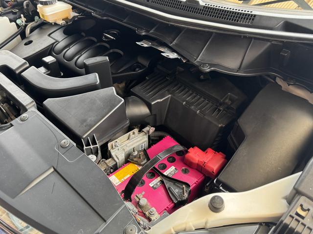 エルグランド ２５０ハイウェイスターＳ　ＮＩＳＭＯエアロ　ＮＩＳＭＯ１９インチホイール　ＮＩＳＭＯサスペンション　ＮＩＳＭＯスポーツマフラー　ナビＴＶ　スマートルームミラー　全方位カメラ　フリップダウンモニター　ＢＯＳＥサウンド（49枚目）