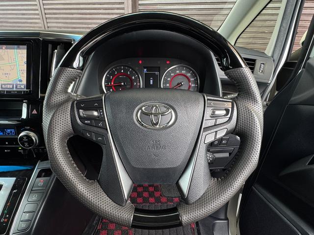 ヴェルファイア ２．５Ｚ　ＫＵＨＬエアロパーツ　ブリッツ車高調　ＷＯＲＫグノーシス２０インチホイール　ツインムーンルーフ　両側パワースライドドア　フリップダウンリアモニター　クルーズコントロール（14枚目）