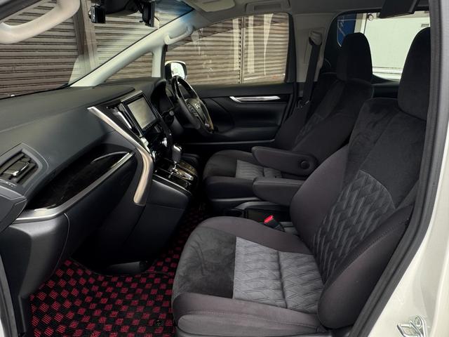 ヴェルファイア ２．５Ｚ　ＫＵＨＬエアロパーツ　ブリッツ車高調　ＷＯＲＫグノーシス２０インチホイール　ツインムーンルーフ　両側パワースライドドア　フリップダウンリアモニター　クルーズコントロール（15枚目）