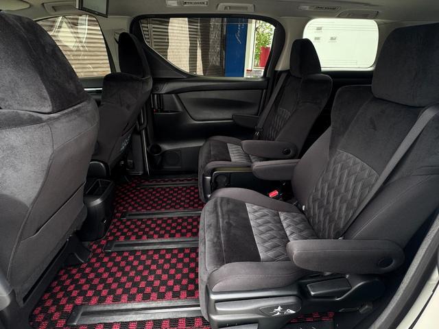 ヴェルファイア ２．５Ｚ　ＫＵＨＬエアロパーツ　ブリッツ車高調　ＷＯＲＫグノーシス２０インチホイール　ツインムーンルーフ　両側パワースライドドア　フリップダウンリアモニター　クルーズコントロール（16枚目）