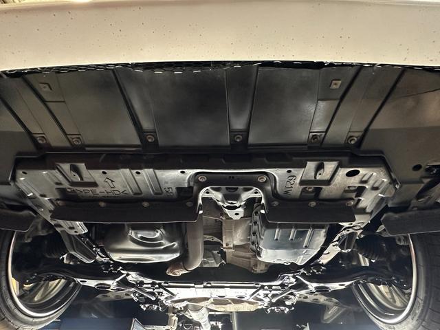 ヴェルファイア ２．５Ｚ　ＫＵＨＬエアロパーツ　ブリッツ車高調　ＷＯＲＫグノーシス２０インチホイール　ツインムーンルーフ　両側パワースライドドア　フリップダウンリアモニター　クルーズコントロール（36枚目）