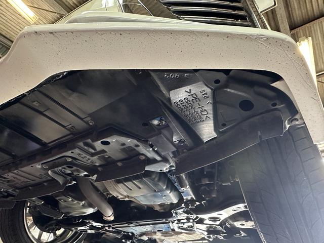 ヴェルファイア ２．５Ｚ　ＫＵＨＬエアロパーツ　ブリッツ車高調　ＷＯＲＫグノーシス２０インチホイール　ツインムーンルーフ　両側パワースライドドア　フリップダウンリアモニター　クルーズコントロール（37枚目）