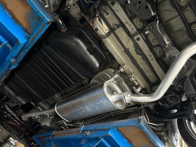 ヴェルファイア ２．５Ｚ　ＫＵＨＬエアロパーツ　ブリッツ車高調　ＷＯＲＫグノーシス２０インチホイール　ツインムーンルーフ　両側パワースライドドア　フリップダウンリアモニター　クルーズコントロール（42枚目）