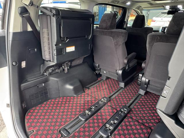 ヴェルファイア ２．５Ｚ　ＫＵＨＬエアロパーツ　ブリッツ車高調　ＷＯＲＫグノーシス２０インチホイール　ツインムーンルーフ　両側パワースライドドア　フリップダウンリアモニター　クルーズコントロール（55枚目）
