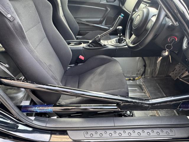 86 G 後期モデル ダートラ仕様 HKSエキマニ ミッション LSD カヤバ車高調 ロールバー ロールゲージ 足回り強化パーツ(8枚目)