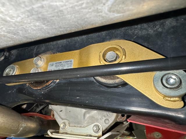 86 G 後期モデル ダートラ仕様 HKSエキマニ ミッション LSD カヤバ車高調 ロールバー ロールゲージ 足回り強化パーツ(14枚目)