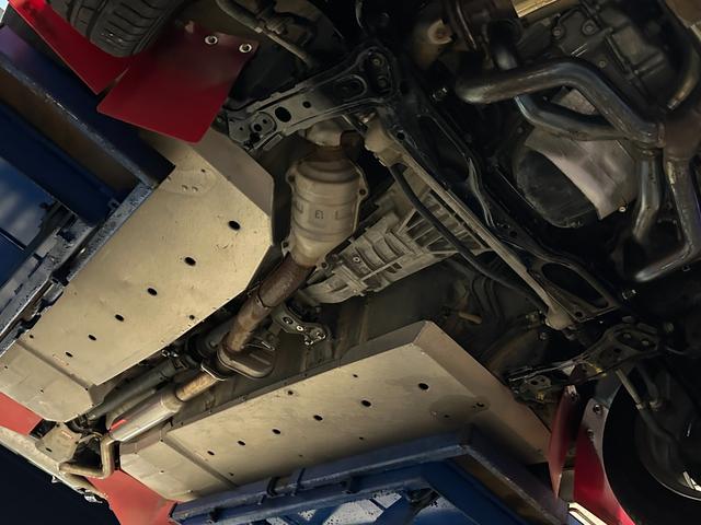 86 G 後期モデル ダートラ仕様 HKSエキマニ ミッション LSD カヤバ車高調 ロールバー ロールゲージ 足回り強化パーツ(40枚目)