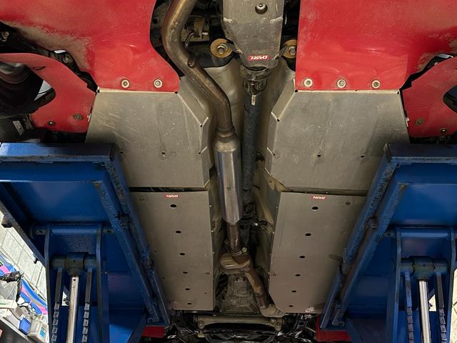 86 G 後期モデル ダートラ仕様 HKSエキマニ ミッション LSD カヤバ車高調 ロールバー ロールゲージ 足回り強化パーツ(49枚目)