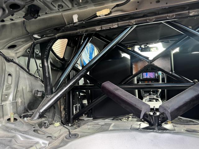 86 G 後期モデル ダートラ仕様 HKSエキマニ ミッション LSD カヤバ車高調 ロールバー ロールゲージ 足回り強化パーツ(57枚目)