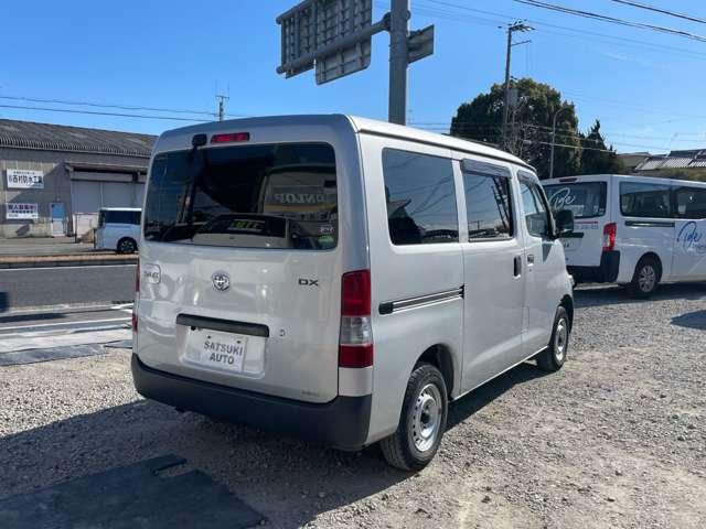 タウンエースバン DX インパネ5速ミッション 運転席&助手席エアバッグ ABS エアコン パワステ メモリーナビ ワンセグTV CD バックカメラ ETC 集中ドアロック 後席両側スライドドア(8枚目)