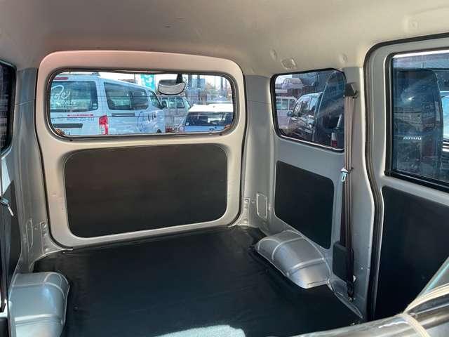タウンエースバン DX インパネ5速ミッション 運転席&助手席エアバッグ ABS エアコン パワステ メモリーナビ ワンセグTV CD バックカメラ ETC 集中ドアロック 後席両側スライドドア(32枚目)