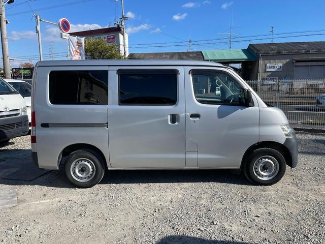 タウンエースバン DX インパネ5速ミッション 運転席&助手席エアバッグ ABS エアコン パワステ メモリーナビ ワンセグTV CD バックカメラ ETC 集中ドアロック 後席両側スライドドア(54枚目)